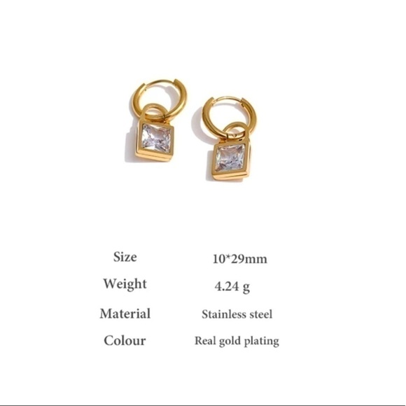 ⭐️ 𝅺NEW Clear or Emerald Green Gemstone 18K Gold Plated Hoop Earrings - Picture 8 of 15